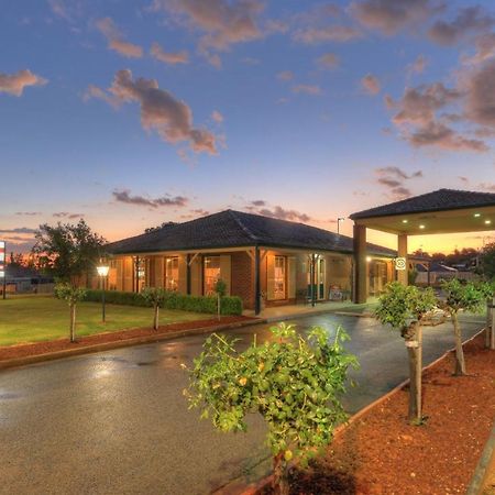 Bushman'S Motor Inn Parkes Exterior photo