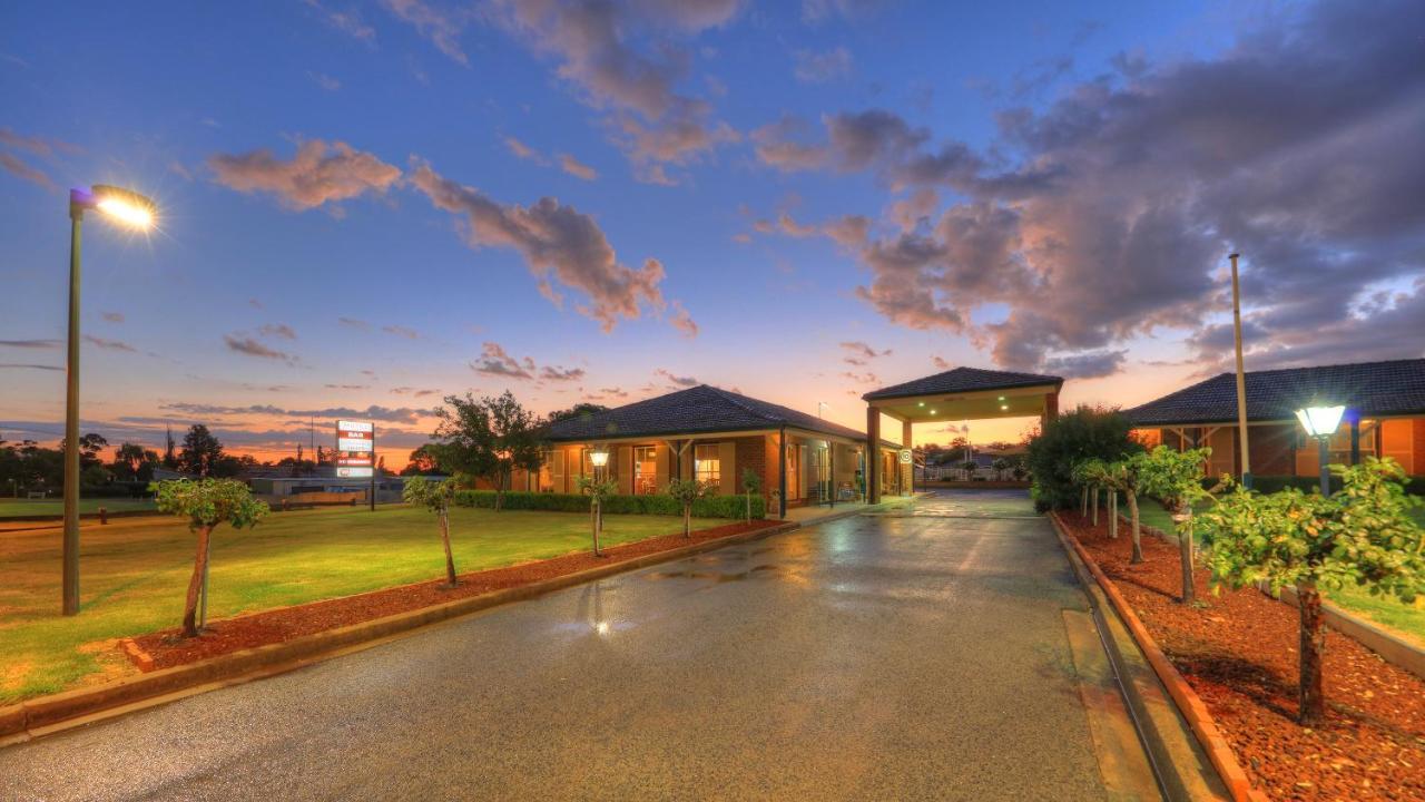 Bushman'S Motor Inn Parkes Exterior photo